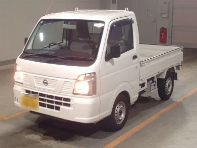Nissan NT100 Clipper