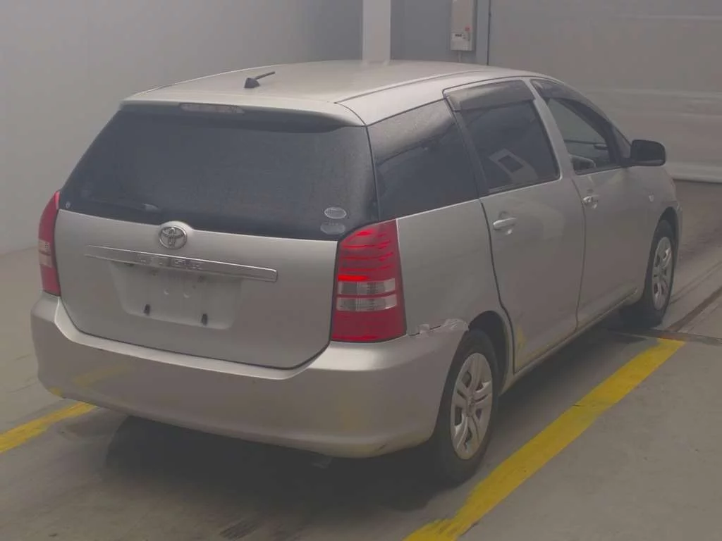 Toyota Wish  с аукциона в Японии