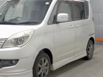 Mitsubishi Delica D:2