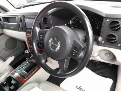 Jeep Commander