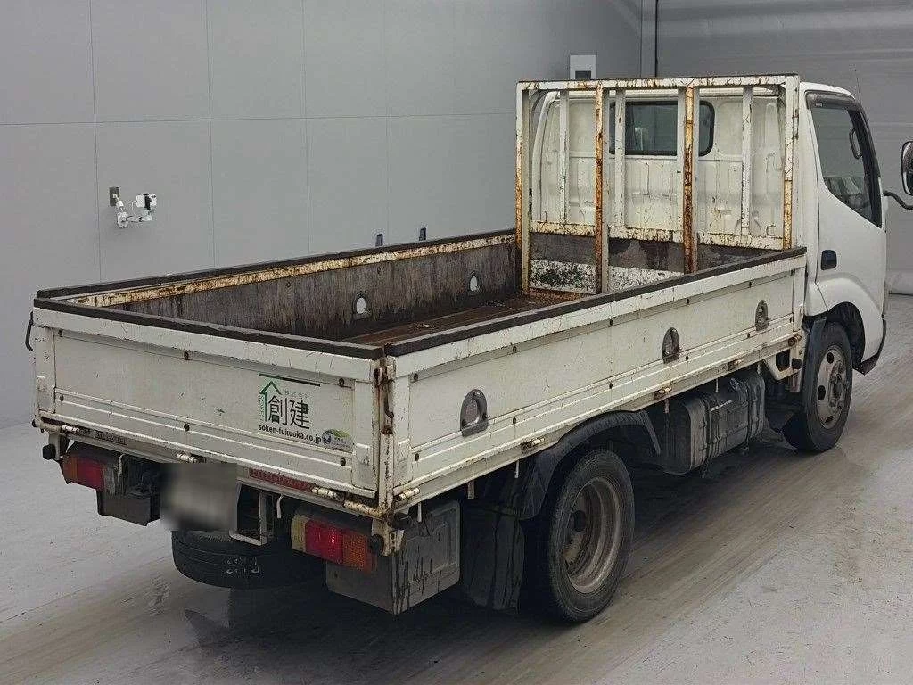 Hino Dutro  с аукциона в Японии