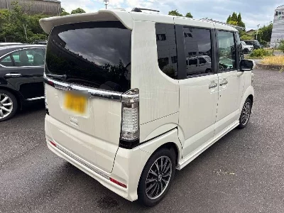 Honda N BOX CUSTOM