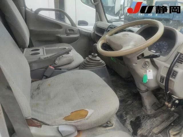 Hino Dutro  с аукциона в Японии