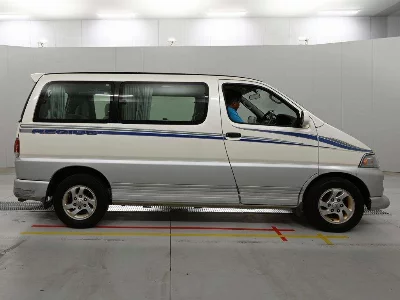 Toyota Hiace Regius