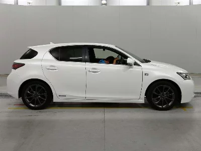 Lexus CT200h