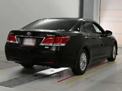 TOYOTA CROWN HYBRID