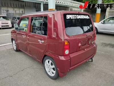 Daihatsu Naked