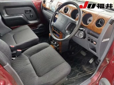 Daihatsu Naked