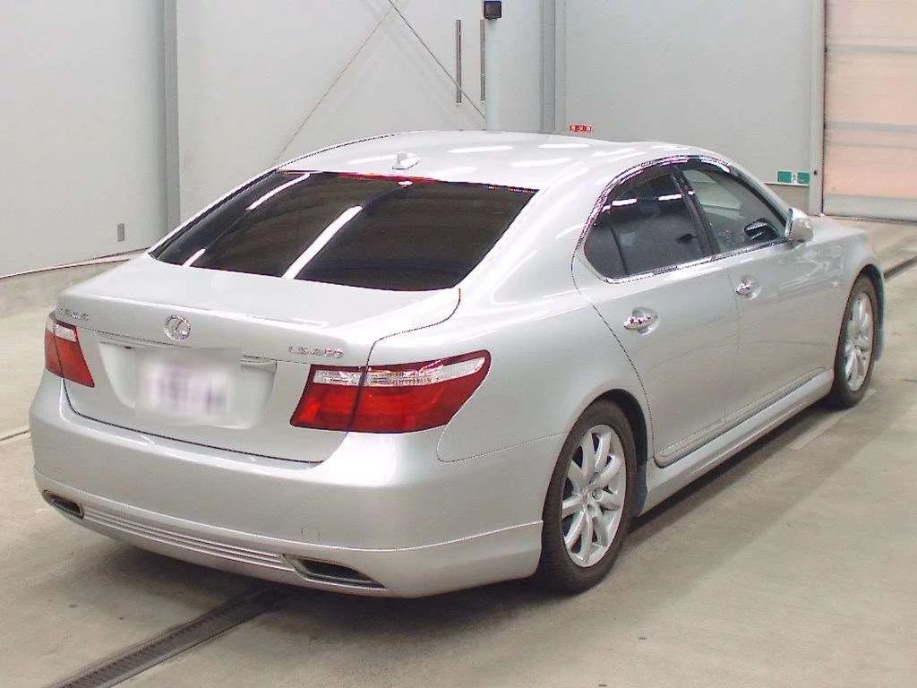Lexus LS460L  с аукциона в Японии