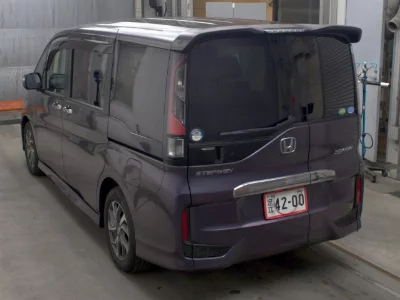 HONDA STEPWGN SPADA
