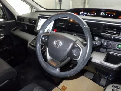 HONDA STEPWGN SPADA