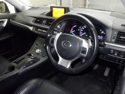 Lexus CT200h