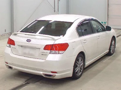 SUBARU LEGACY B4