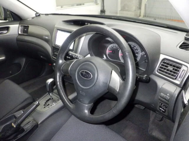 Subaru Impreza  с аукциона в Японии