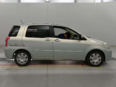 Toyota Raum