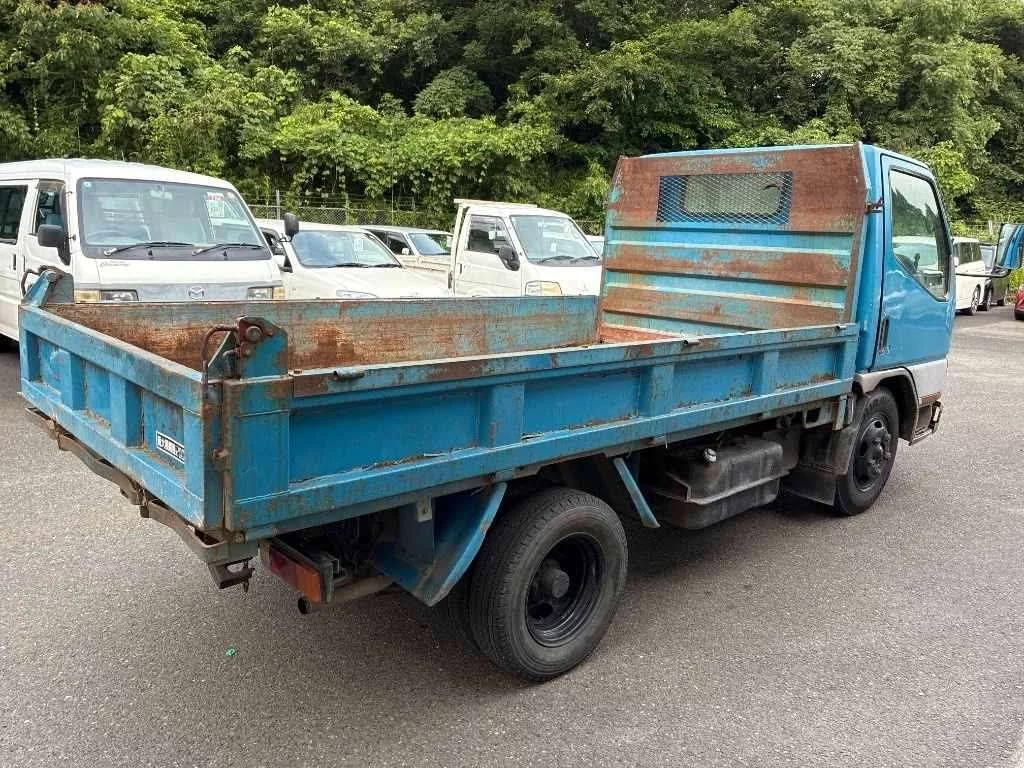 Mitsubishi Fuso Canter  с аукциона в Японии