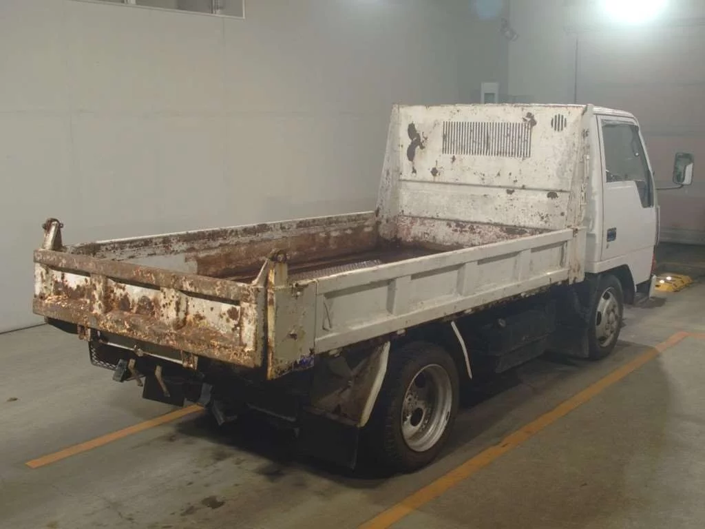 Mitsubishi Fuso Canter  с аукциона в Японии