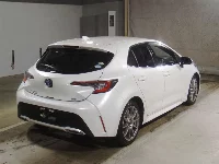 Цена авто Toyota Corolla Hatchback с аукционов Японии, номер кузова ZWE213H, пробег 70 000, оценка 3