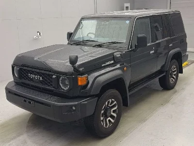 Toyota LAND CRUISER 70