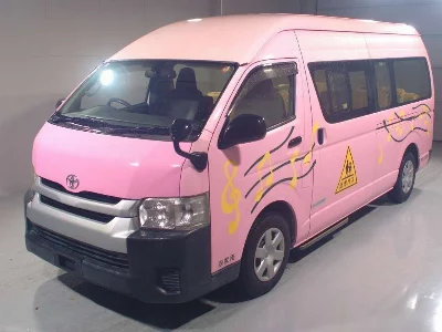 Toyota HiAce Commuter