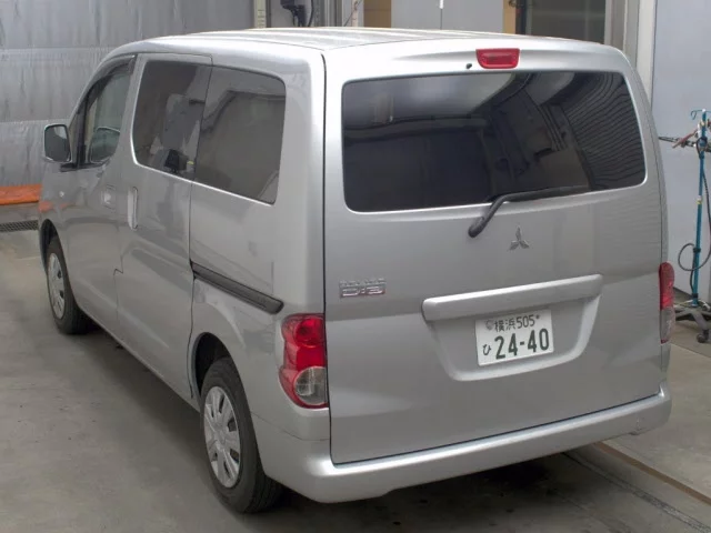 Mitsubishi Delica D:3  с аукциона в Японии
