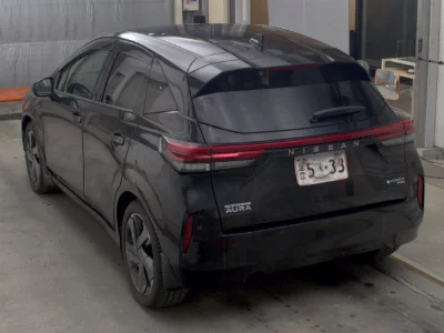 Nissan Aura