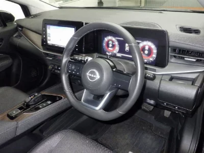 Nissan Aura