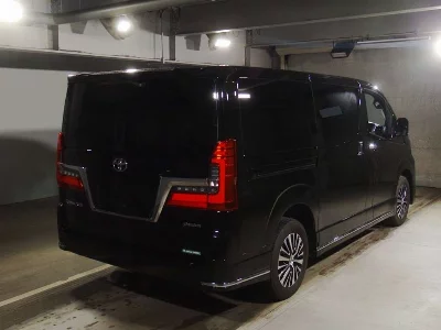 Toyota GranAce