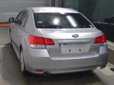 SUBARU LEGACY B4