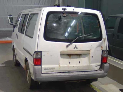 Mitsubishi Delica Van