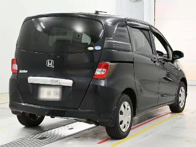 Honda Freed Spike