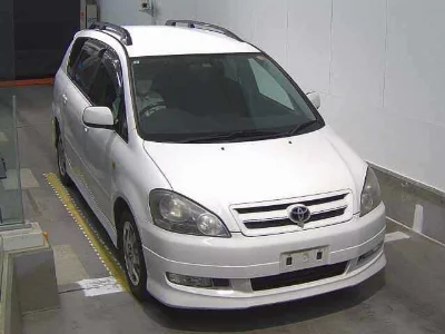 Toyota Ipsum