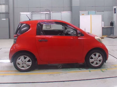 Toyota iQ