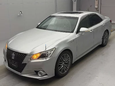 TOYOTA CROWN HYBRID