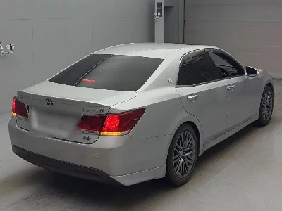 TOYOTA CROWN HYBRID