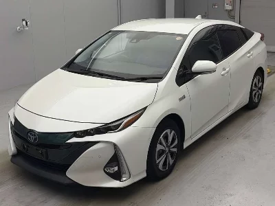 Toyota Prius PHV