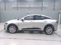 Цена авто Toyota Crown Crossover с аукционов Японии, номер кузова AZSH35, пробег 26 000, оценка 8