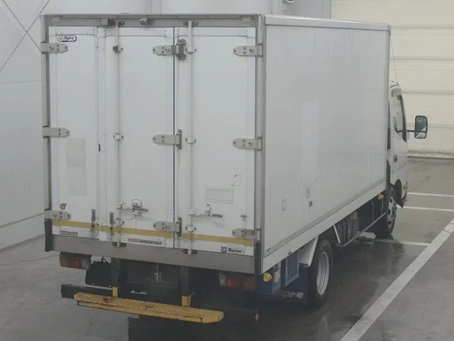 Hino Dutro  с аукциона в Японии