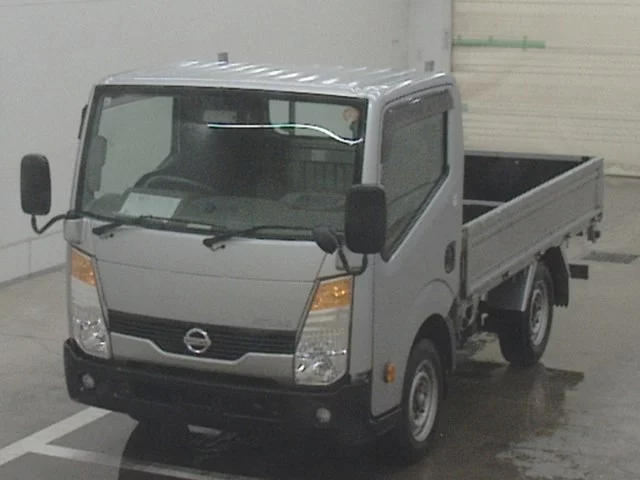 Nissan Atlas  с аукциона в Японии