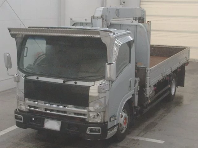 Isuzu Elf  с аукциона в Японии