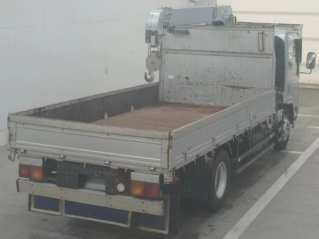 Isuzu Elf  с аукциона в Японии