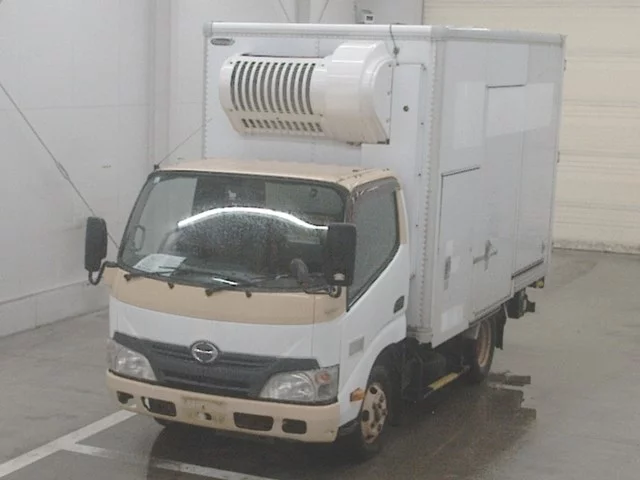Hino Dutro  с аукциона в Японии