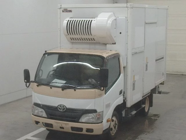 Toyota ToyoAce  с аукциона в Японии