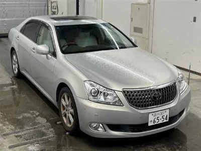 TOYOTA CROWN MAJESTA