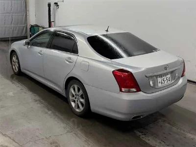 TOYOTA CROWN MAJESTA