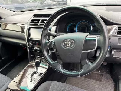 TOYOTA CAMRY