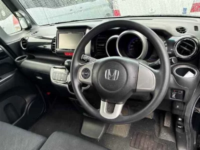 HONDA N BOX CUSTOM