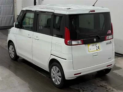 Suzuki Spacia