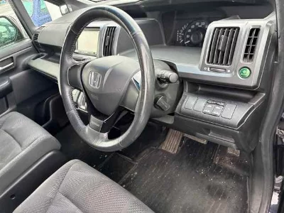 HONDA STEPWGN SPADA