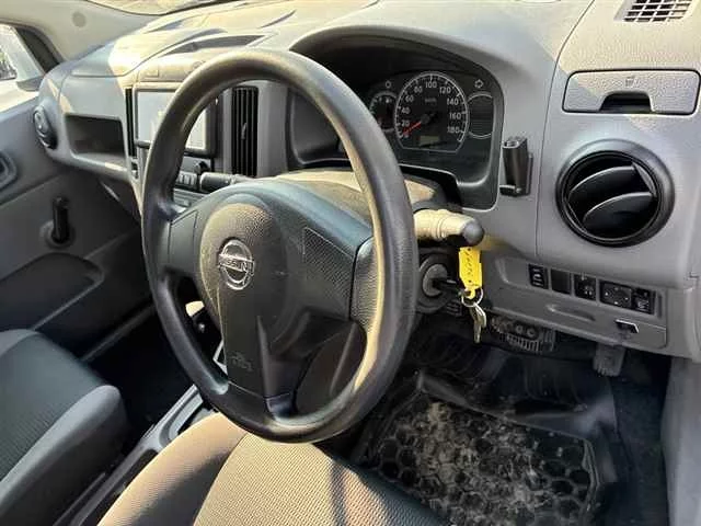 Nissan AD  с аукциона в Японии
